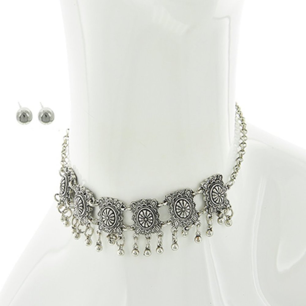BURNISHED SILVER TONE FLOWERS CHOKER & EARRINGS